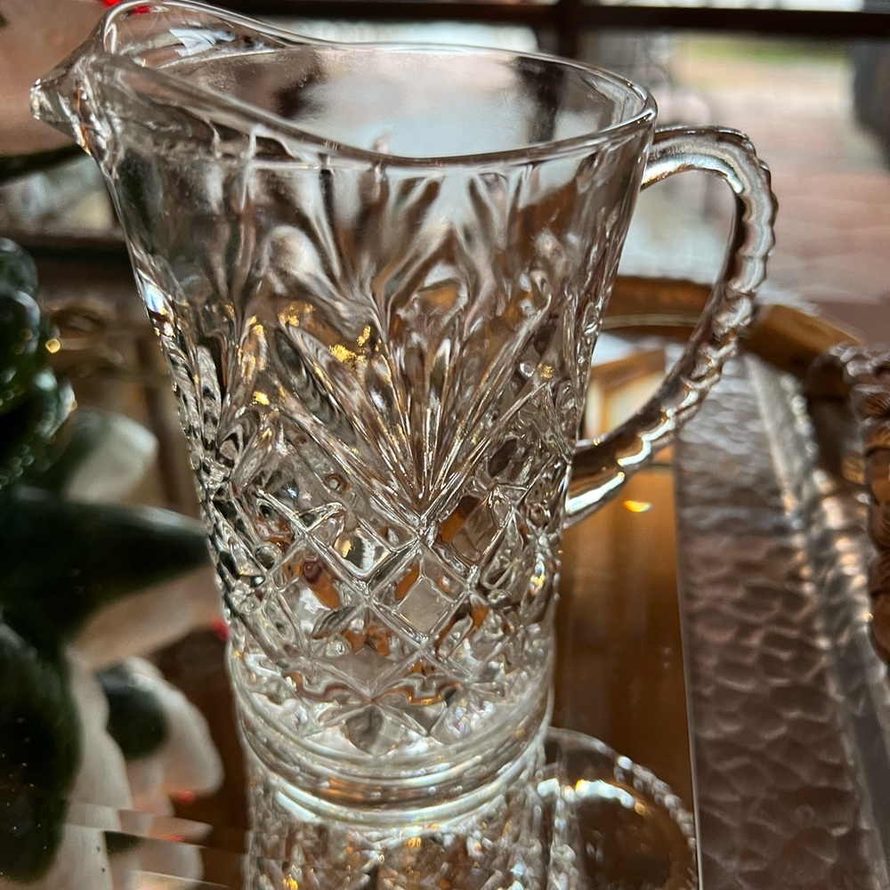 Small Clear Pressed Glass Syrup Pitcher MCM - Picture 4 of 9